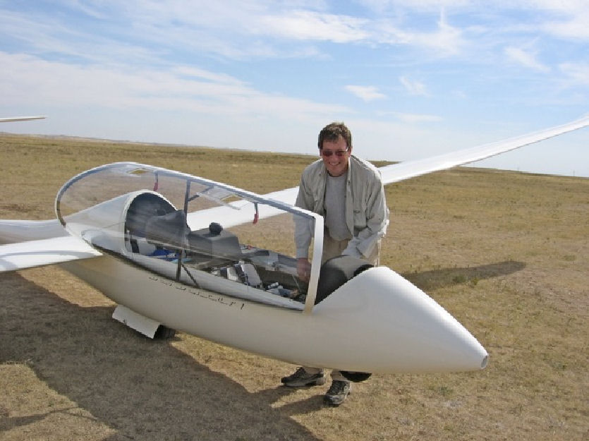 Stan S with his Duo Discus at Owl Canyon Gliderport